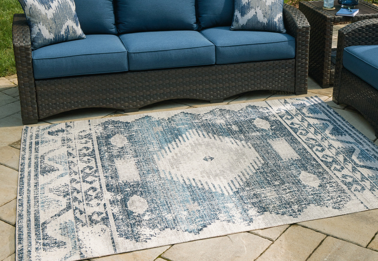 Daddridge Medium Rug