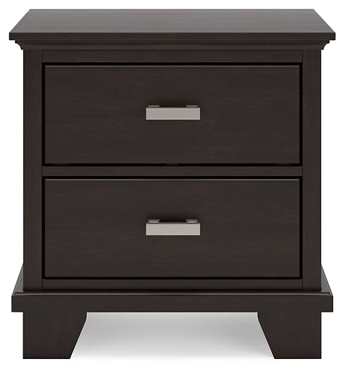 Covetown Queen Panel Bed with Dresser and Nightstand