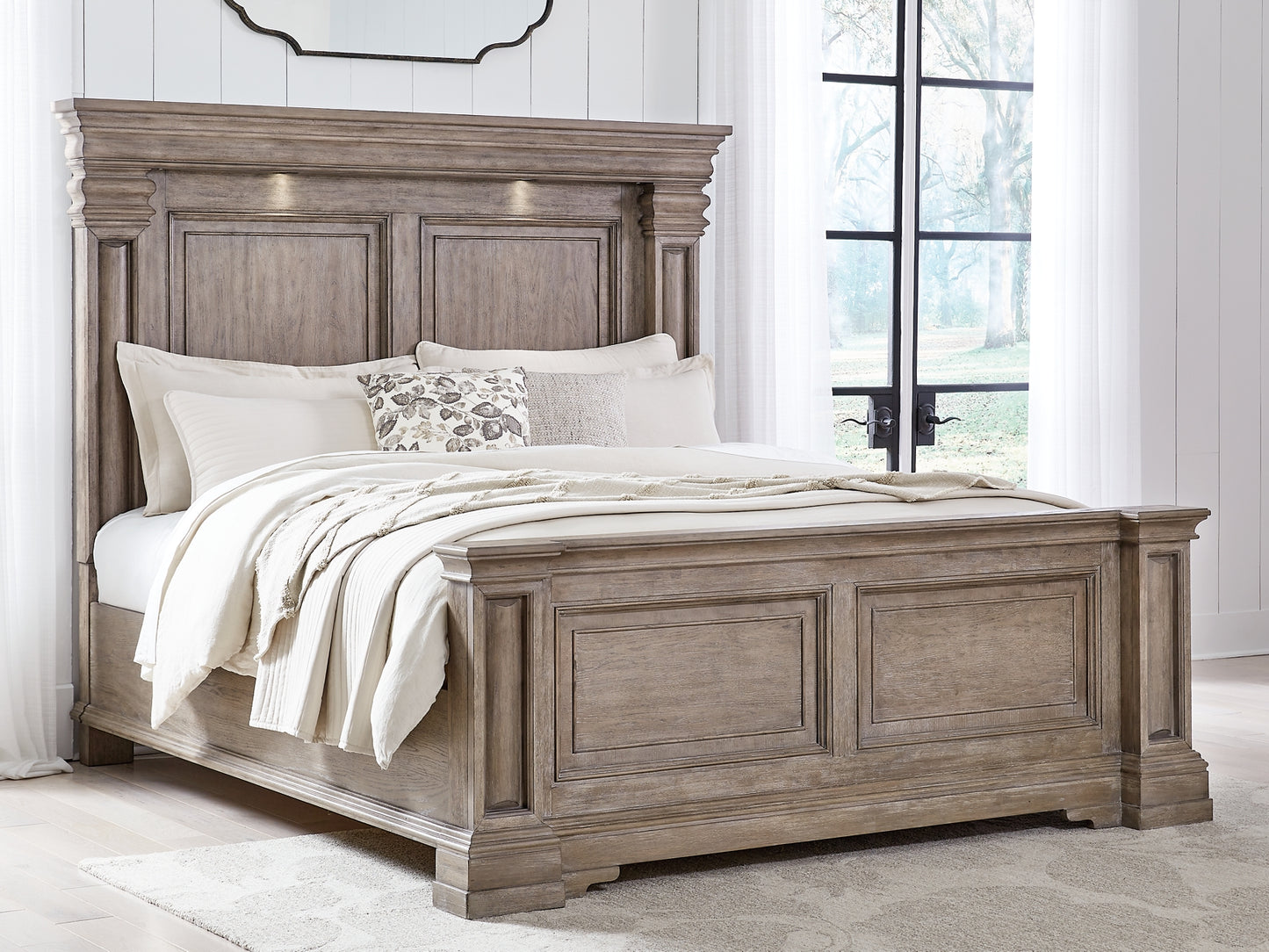 Blairhurst California King Panel Bed with Mirrored Dresser