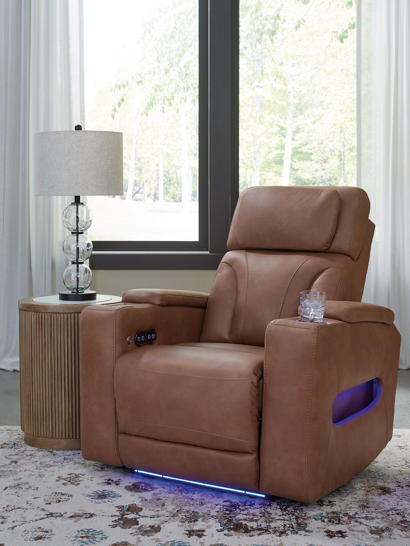 Clean-Slate PWR Recliner/ADJ Headrest