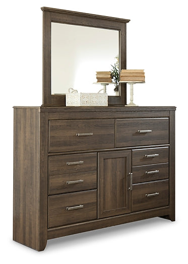 Juararo Queen Poster Bed with Mirrored Dresser and 2 Nightstands